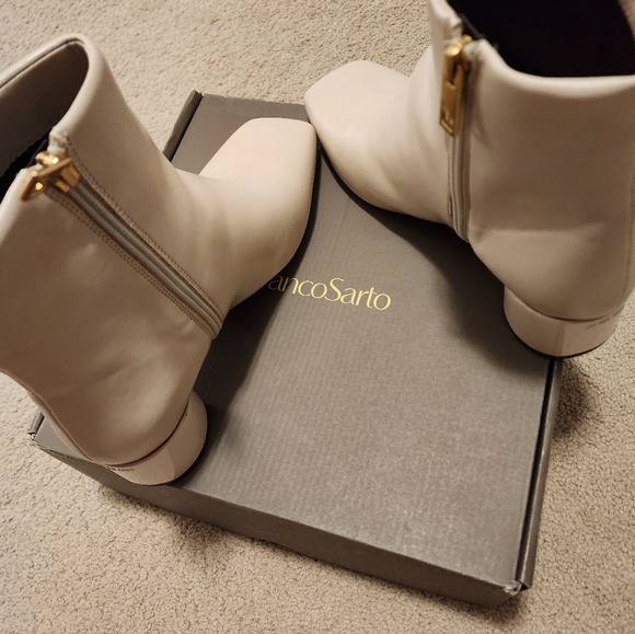 Franco Sarto Women's Cream Leather Ankle Boots Block Heel Gold Accents Sz 9.5 - Picture 7 of 9